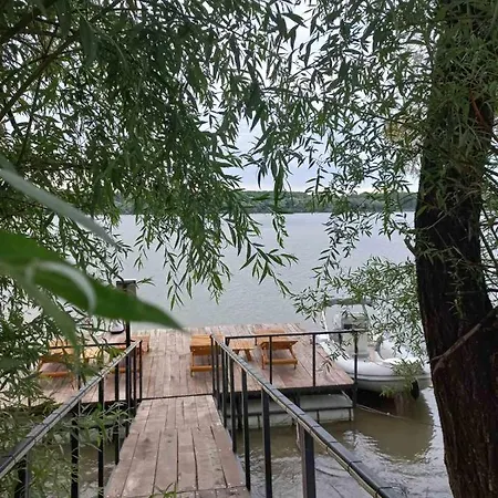 Bora Kuce Na Reci Дом отдыха *