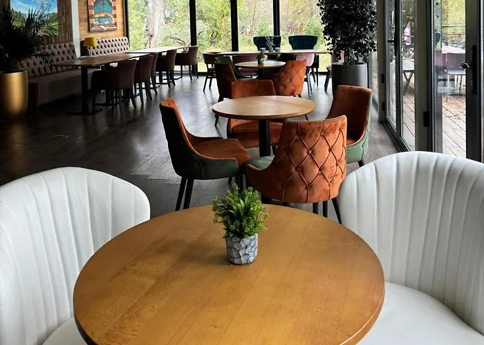 Bora Kuce Na Reci 펜션